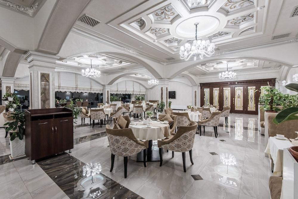 The Royal Mezbon Hotel & Spa Taşkent Dış mekan fotoğraf